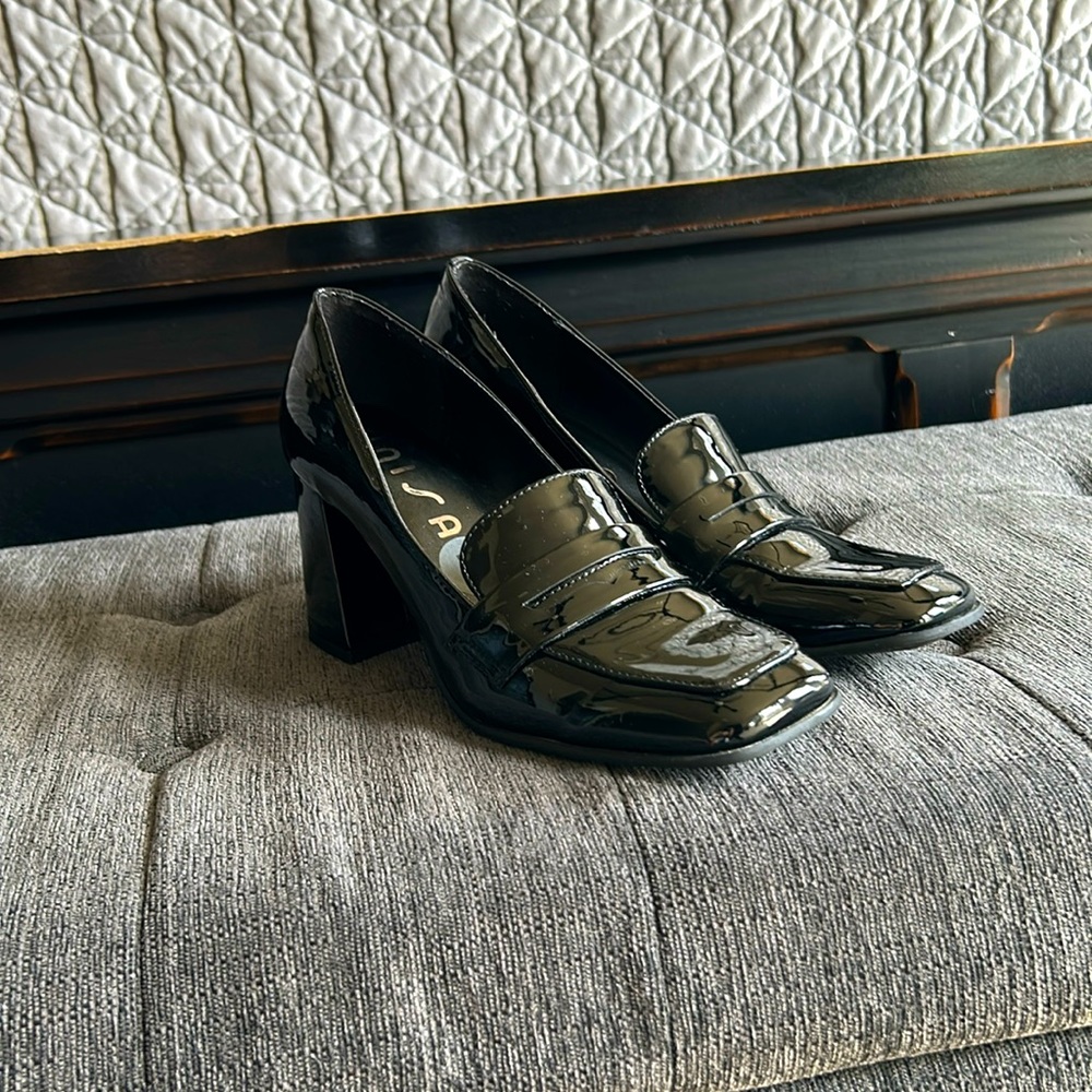 Size 7 Women’s Patent Penny Loafers